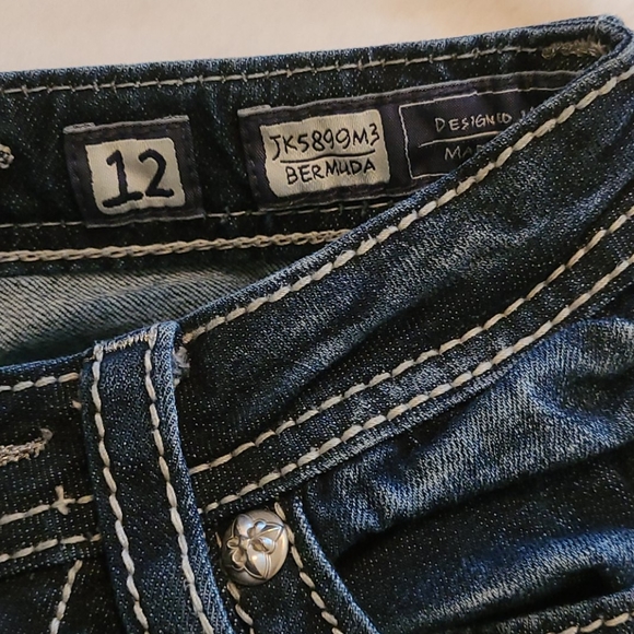 Miss Me Girl's Bermuda Cropped Shorts Size 12 - Picture 6 of 9